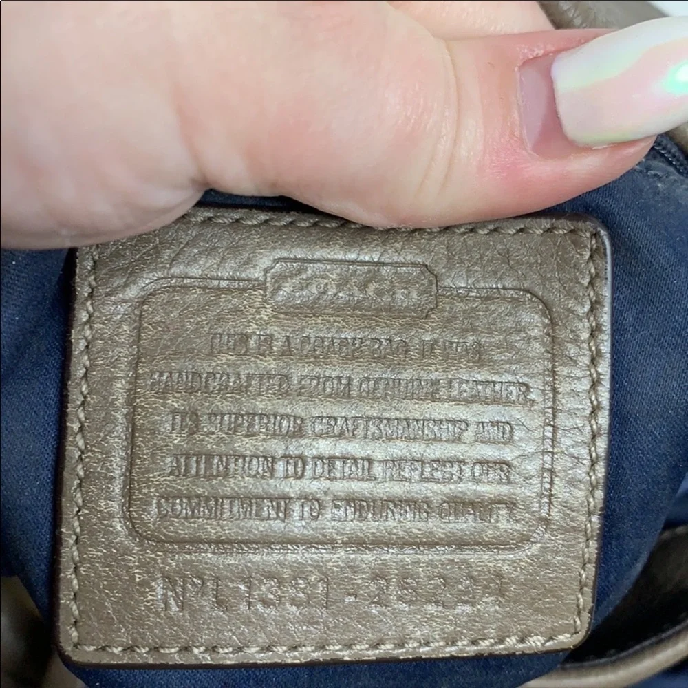 MADISON LEATHER SMALL PHOEBE SHOULDER BAG